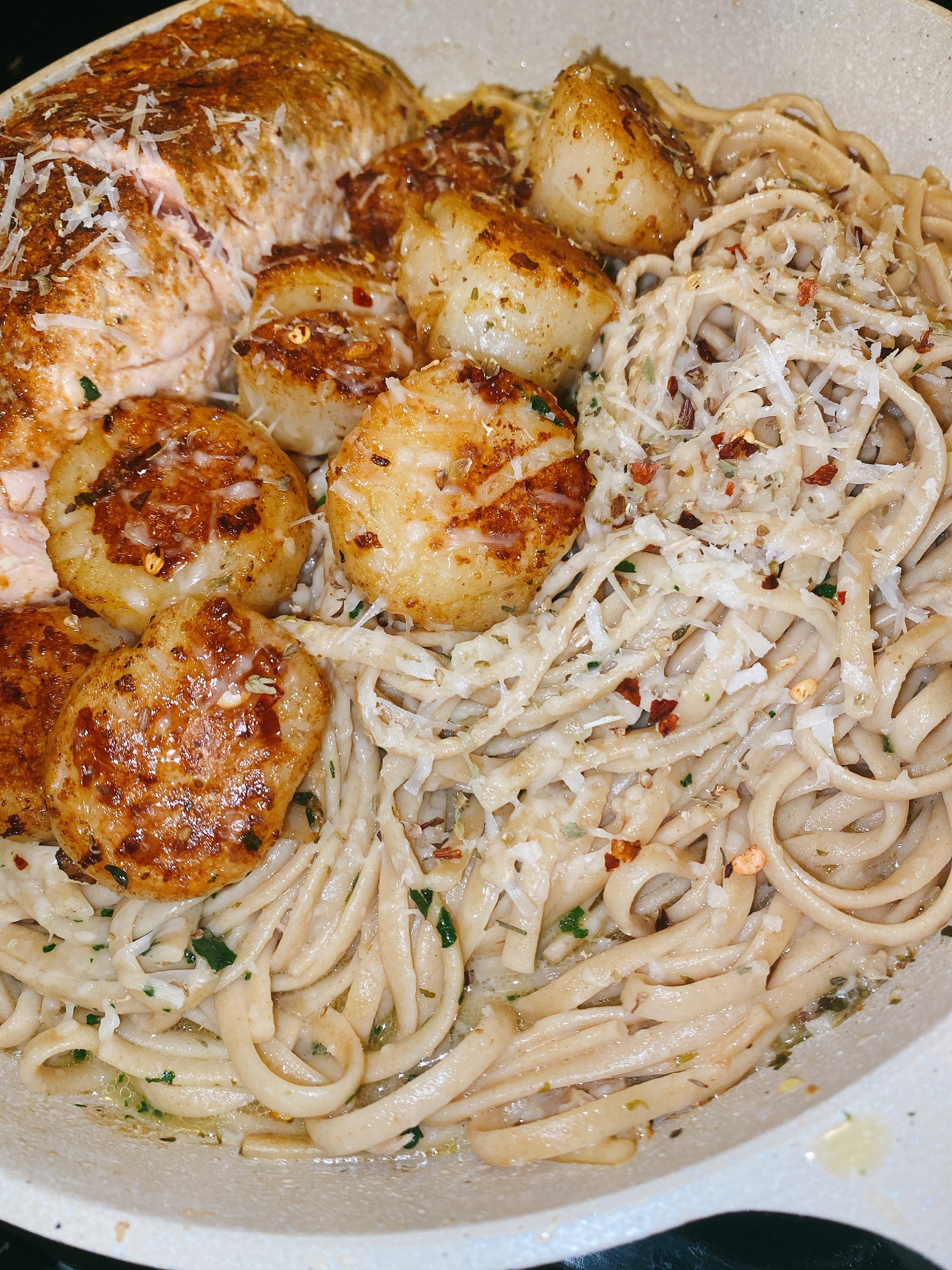 Linguini Vongole with Seared Scallops and Salmon
